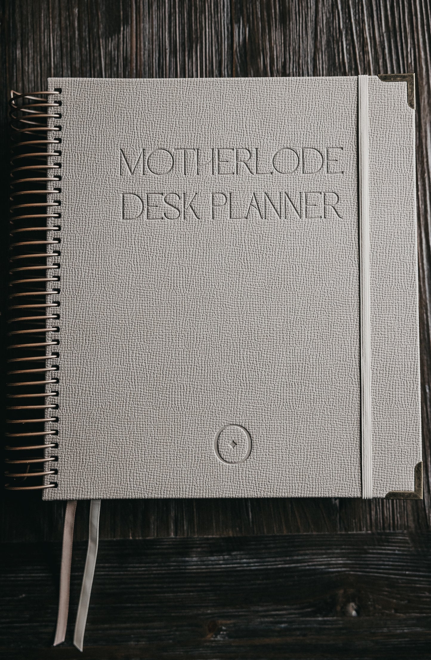 PRE-ORDER Visone Undated Weekly Desk Planner