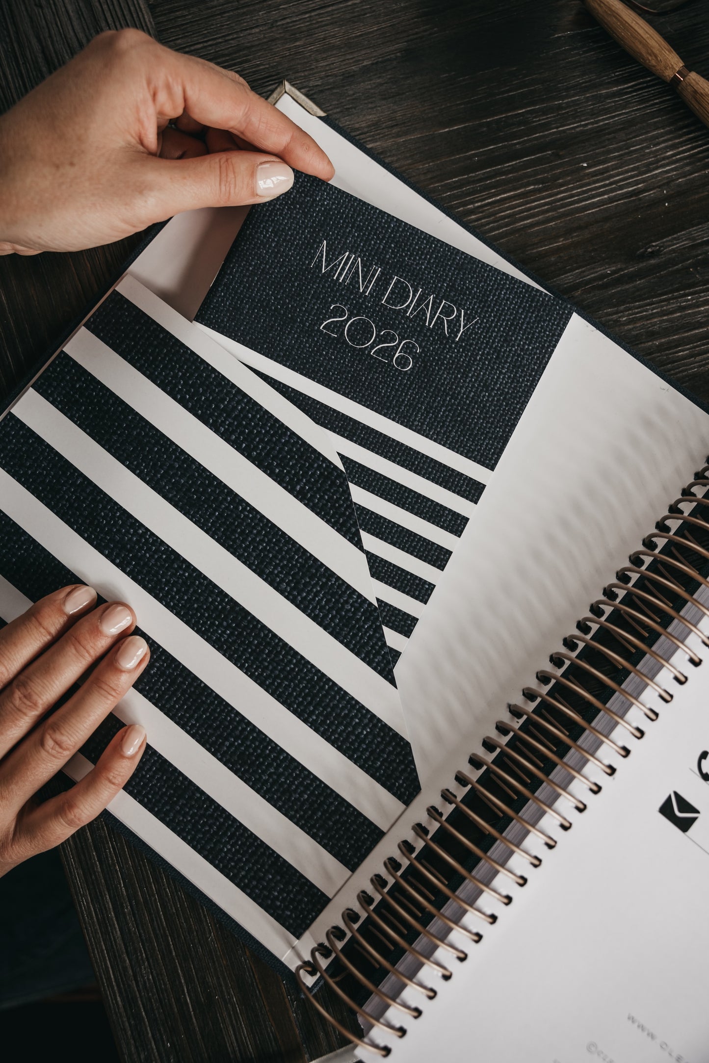 PRE-ORDER La Marinière Undated Weekly Desk Planner